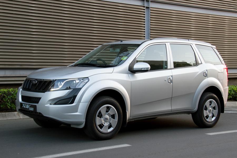  Mahindra XUV500 2015 года  (фото 10 из 30)